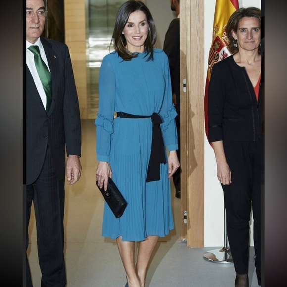 ZARA PLEATED JUMPSUIT DRESS BLUE BRAND NEW WITH TAGS LARGE - Picture 2 of 10